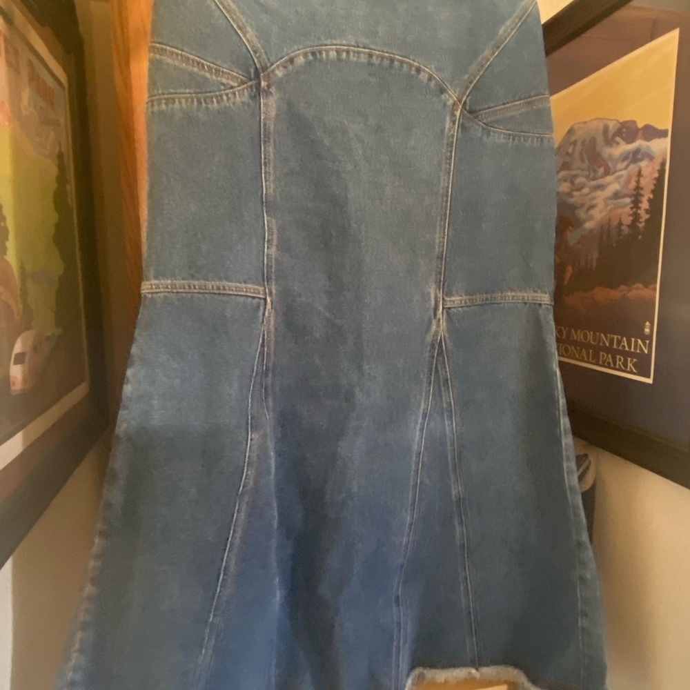 Classic long denim skirt with tulip flounced hem….zipper in the back